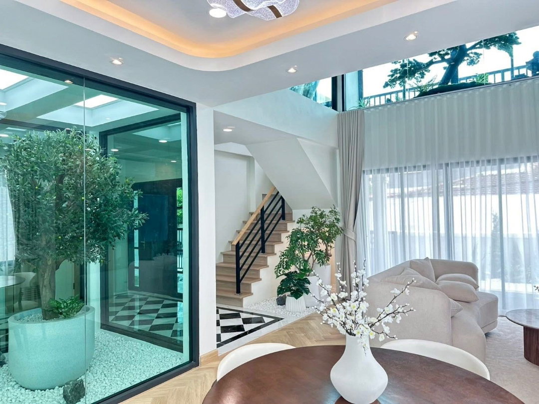 รูป 🏡 ขายบ้านเดี่ยวหลังมุม สไตล์ Classic Luxury ทำเลทองย่านนวมินทร์ ราคาเพียง 10.50 MB พร้อมข้อเสนอพิเศษและบริการสินเชื่อฟรี! - รูปที่ 14/20