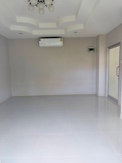 รูป 🏡 ให้เช่าบ้านเดี่ยว ในโครงการมีความปลอดภัยสูง ทำเลดีมาก เดินทางสะดวก บนถนนเชียงใหม่-ดอยสะเก็ด ใกล้เซ็นทรัล เชียงใหม่ - รูปที่ 8/13