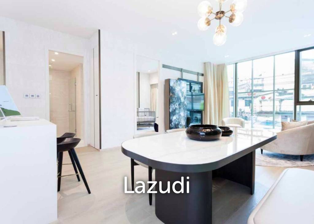 picture 2 Bed 2 Bath 90.76 SQ.M. The Strand Thonglor - 2/9