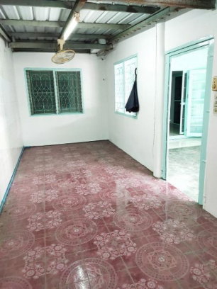 รูป ให้เช่าบ้านเดี่ยว 2 ชั้น 3 ห้องนอน 1 ห้องอเนกประสงค์ 2ห้องน้ำ 1 ห้องครัว จอดรถ 3 คัน หมู่บ้านลานทอง  - รูปที่ 5/10