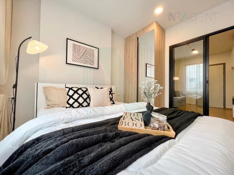 For rent Chewathai Pinklao, 1 bedroom, 7th floor, near Pata Pinklao.