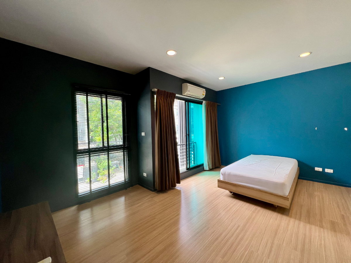 รูป ให้เช่า Townhome 3 ชั้น บ้านกลางเมือง พระราม 9 – รามคำแหง. พร้อมอยู่ เฟอร์นิเจอร์ครบ ใกล้ MRT มหาวิทยาลัยรามคำแหง เดินทางสะดวกทุกเส้นทาง - รูปที่ 12/27