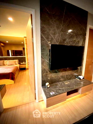 Condos for rent : High-Floor 1-BR Condo 46 Sqm at Rhythm Sukhumvit 50, 200m to BTS On Nut (ID 2772634)