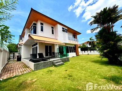 Houses for sale Bang Lamung Chonburi : 4 Bedroom House in Central Park Hillside Village for Sale 5569265