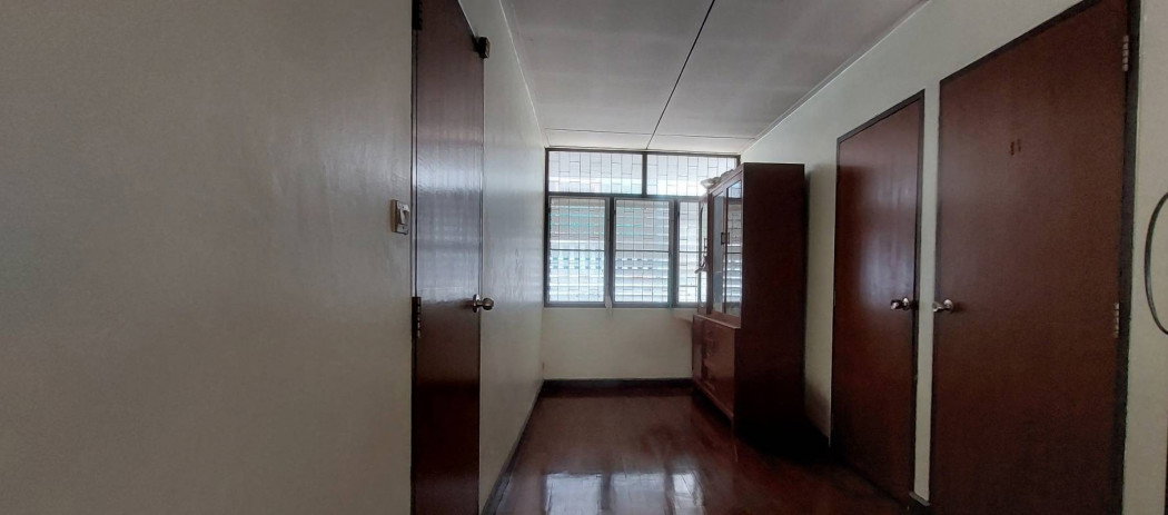 รูป ขายบ้านพร้อมที่ดิน 96 ตร.ว. ทำเลศักยภาพ ประชาชื่น 4 แยก 1-2 ใกล้สถานีกลางกรุงเทพอภิวัฒน์ - รูปที่ 8/12