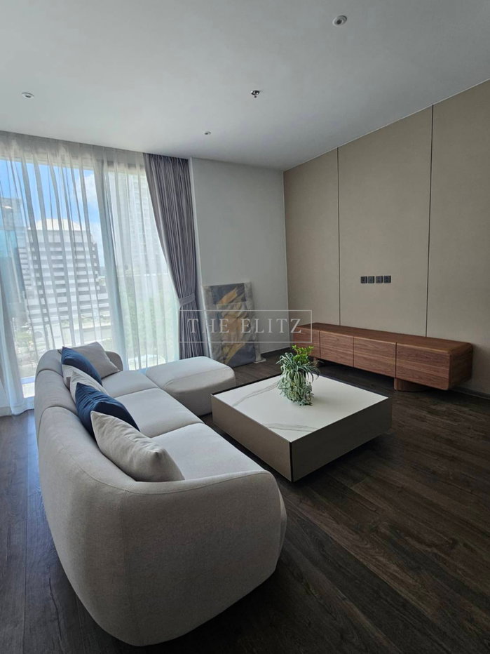 รูป ✨ Elite Ultra-Luxury Living | Just Steps from BTS Sala Daeng ✨ - รูปที่ 3/16