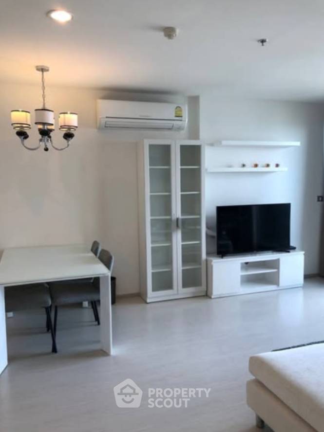 picture 2-BR Condo at Rhythm Sukhumvit 42 near BTS Ekkamai (ID 3009070) - 1/3