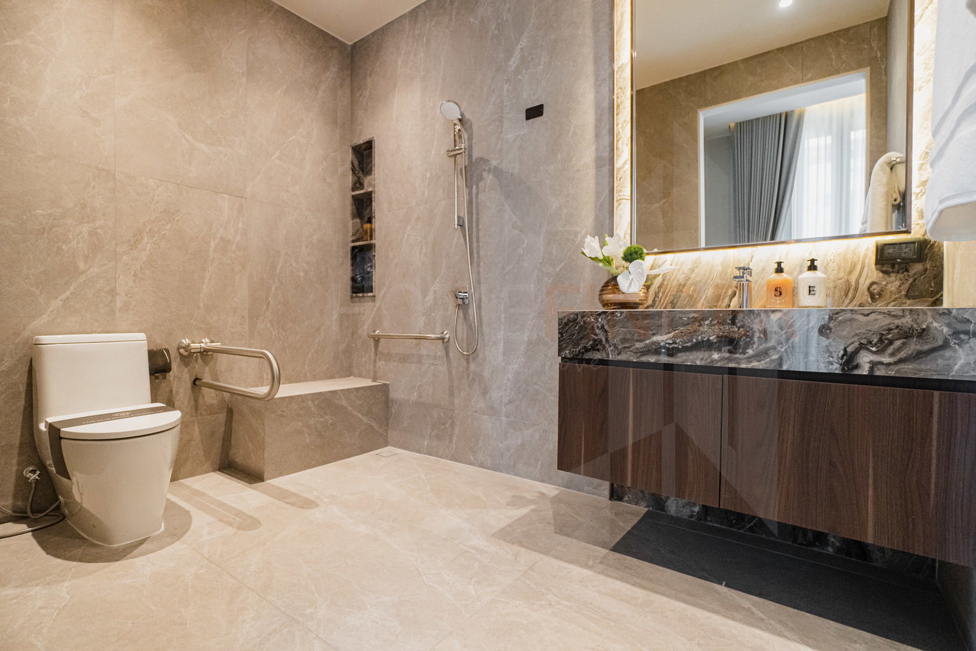 รูป The Reserve Villas Sukhumvit 89/1 4 bedrooms, for sale - รูปที่ 51/54