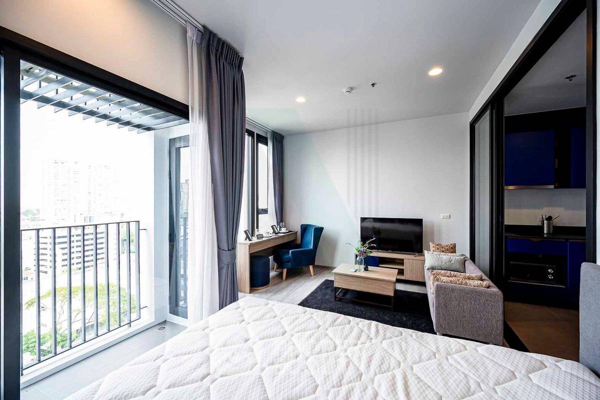 picture Studio Condo at XT Ekkamai near BTS Thong Lor (ID 2677788) - 1/7
