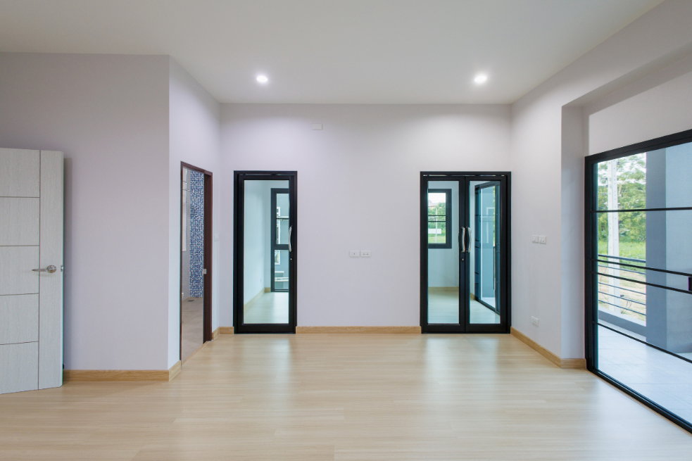 picture Spacious Two-Storey Detached House for Sale - 19/30