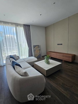 2-BR Condo at ROMM CONVENT near BTS Sala Daeng (ID 3017152)