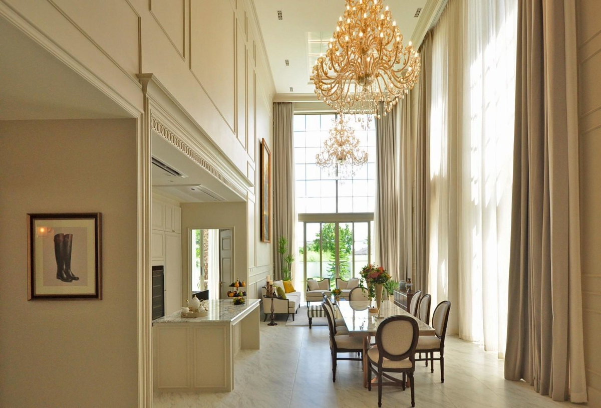 picture Luxury 3-Storey Pool Villa with Private Swimming Pool for Sale - 35/37