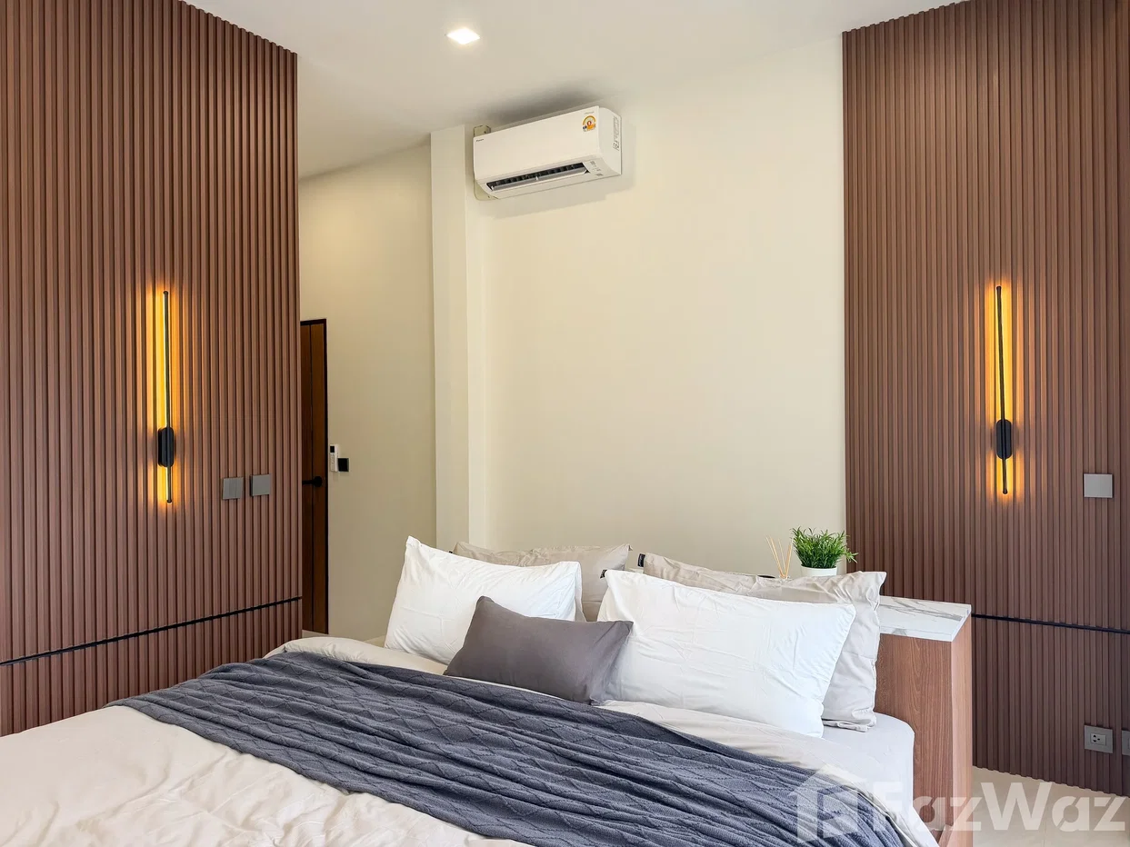 รูป A fully renovated, modern-style corner twin villa with pool 6484215 - รูปที่ 17/30