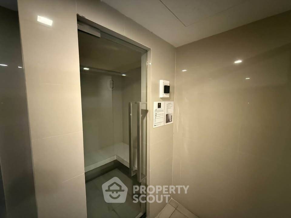 picture 2-BR Condo at Prom Phaholyothin 2 Condominium near BTS Ari (ID 3015864) - 21/22