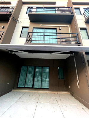 Townhouses for sale Big C Ratchaphruek : 🌟 Owner Post! Stunning Fully Furnished Townhome – Just Bring Your Luggage & Move In! ✨