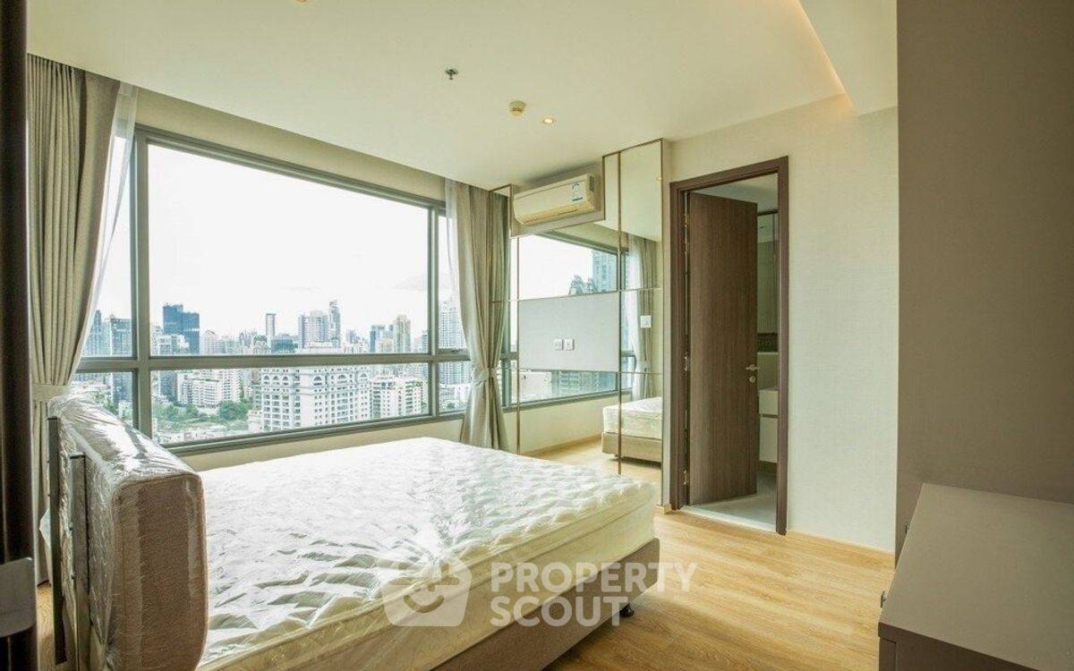 picture 3-BR Condo at H Sukhumvit 43 near BTS Phrom Phong (ID 2361863) - 10/18