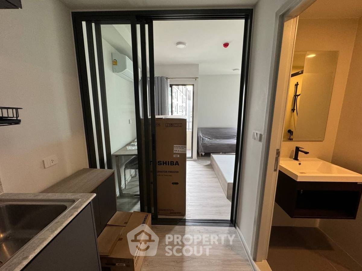 picture Studio Condo at QUINTARA MHyGEN RATCHADA - HUAI KHWANG near MRT Huai Khwang (ID 3014635) - 1/14