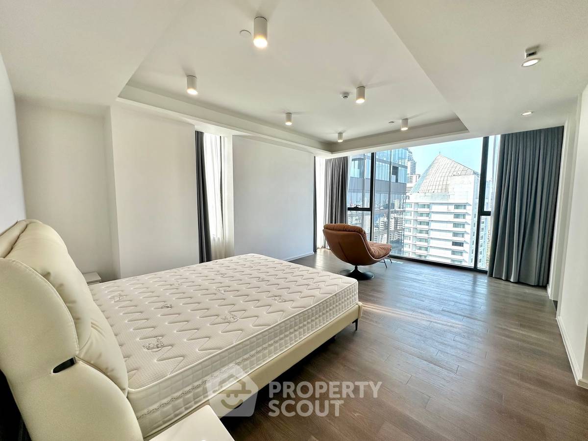 picture 3-BR Condo at Muniq Sukhumvit 23 near MRT Sukhumvit (ID 3015513) - 12/18