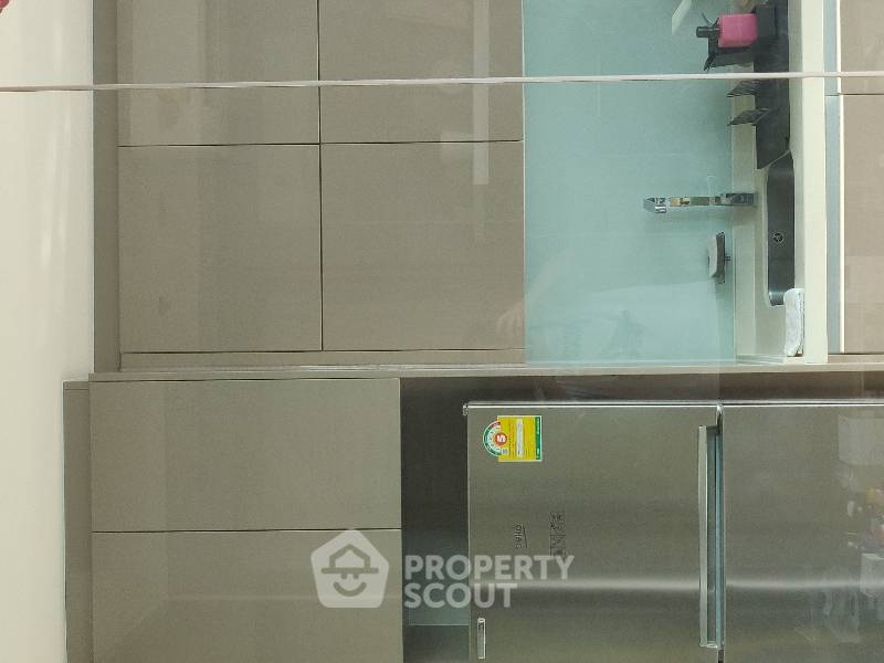 picture 1-BR Condo at Mayfair Place Sukhumvit 50 near BTS On Nut (ID 754052) - 9/12
