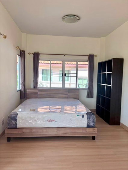 รูป 🏡 ให้เช่าบ้านเดี่ยว ในโครงการมีความปลอดภัยสูง ทำเลดีมาก เดินทางสะดวก บนถนนเชียงใหม่-ดอยสะเก็ด ใกล้เซ็นทรัล เชียงใหม่ - รูปที่ 4/13