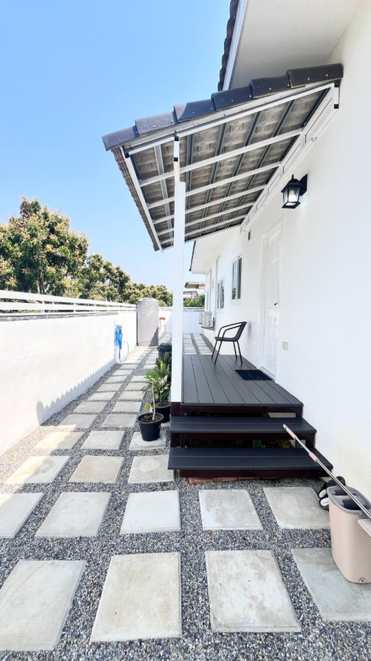 picture Modern Single-Storey House for Sale in a Peaceful Natural Setting - 16/19