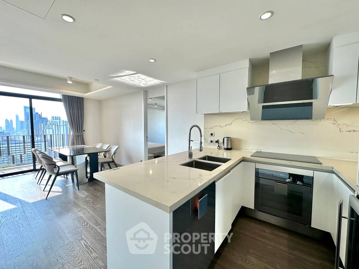 picture 3-BR Condo at Muniq Sukhumvit 23 near MRT Sukhumvit (ID 3015513) - 8/18