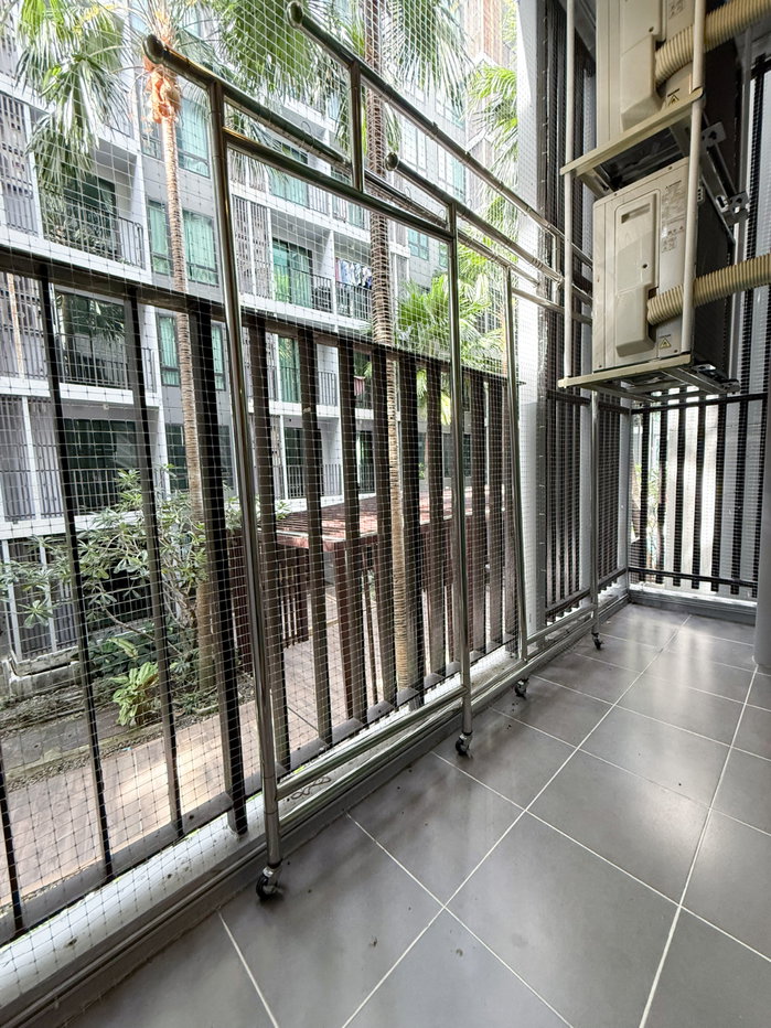 picture Condo for rent at MetroLux Riverfront Rattanathibet, on the Chao Phraya River and there's a shuttle service to MRT Thaimaa station. - 15/15