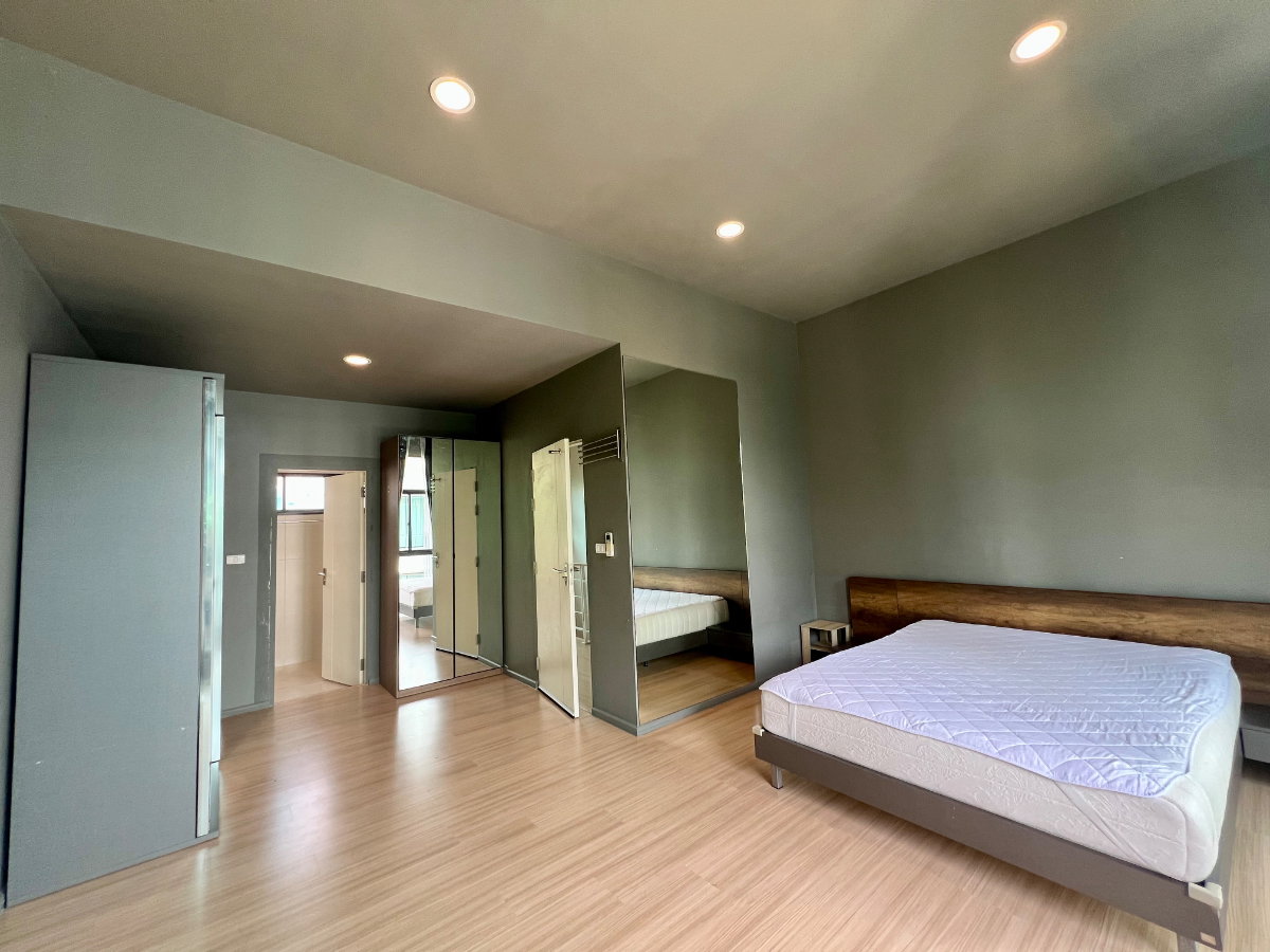 รูป ให้เช่า Townhome 3 ชั้น บ้านกลางเมือง พระราม 9 – รามคำแหง. พร้อมอยู่ เฟอร์นิเจอร์ครบ ใกล้ MRT มหาวิทยาลัยรามคำแหง เดินทางสะดวกทุกเส้นทาง - รูปที่ 20/27