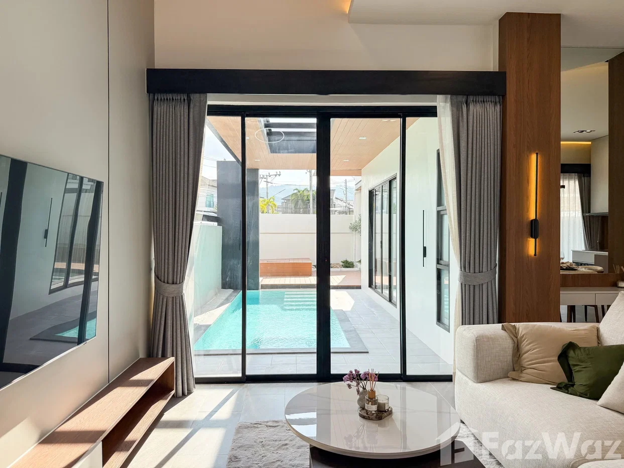 รูป A fully renovated, modern-style corner twin villa with pool 6484215 - รูปที่ 30/30