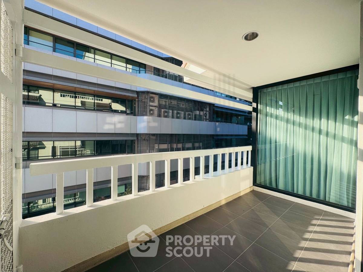 picture Studio Condo at Baan Chan Condominium close to Thong Lo (ID 2672778) - 8/8