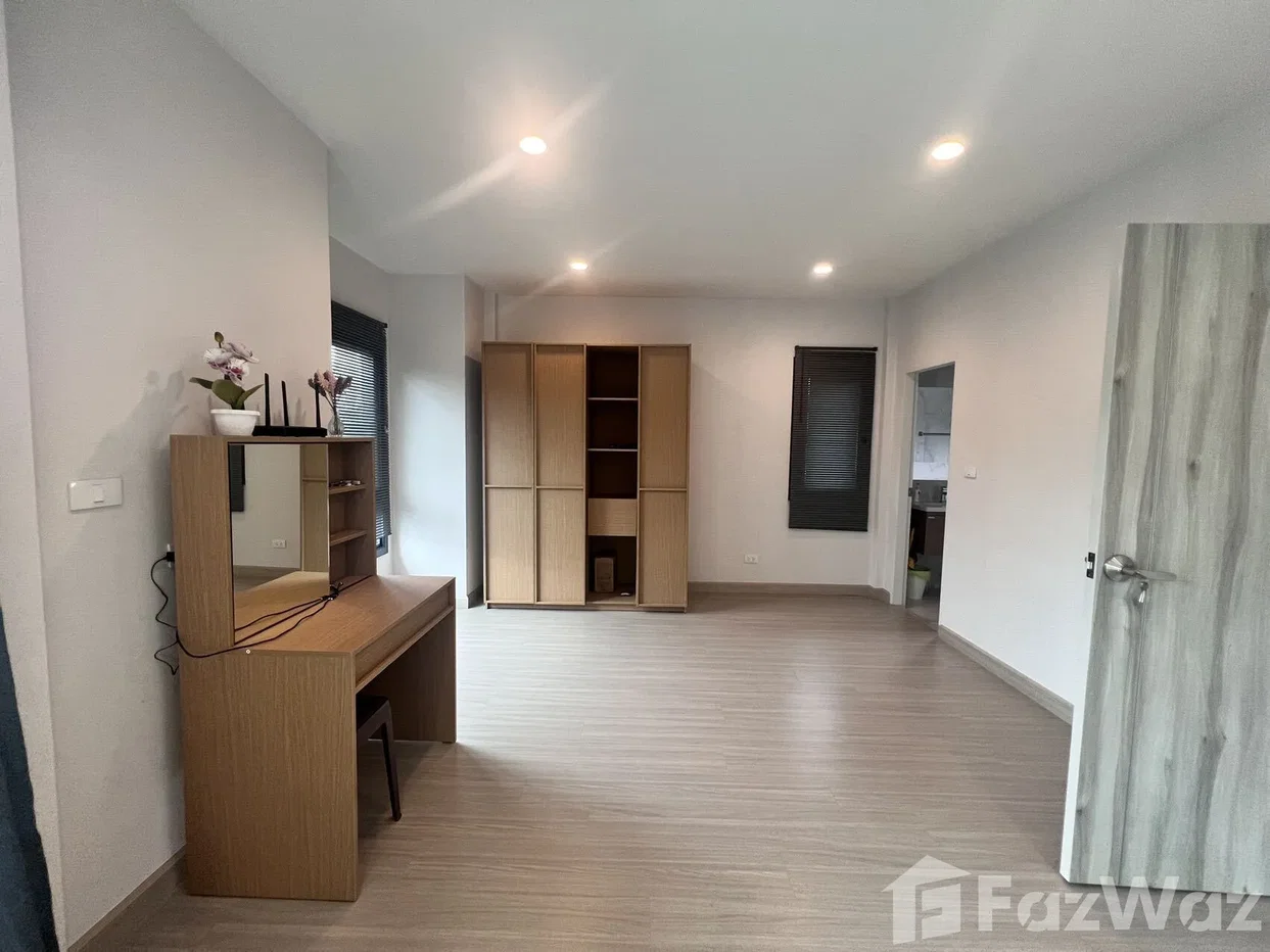 รูป บ้านเดี่ยวให้เช่า 4 ห้องนอน ในโครงการ ศุภาลัย พาร์ควิลล์ พัทยา-สุขุมวิท 6115022 - รูปที่ 6/7