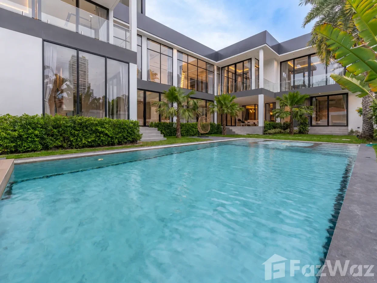 picture Brand New Luxury Pool Villa with Beach Access in Pratumnak 6453366 - 11/18