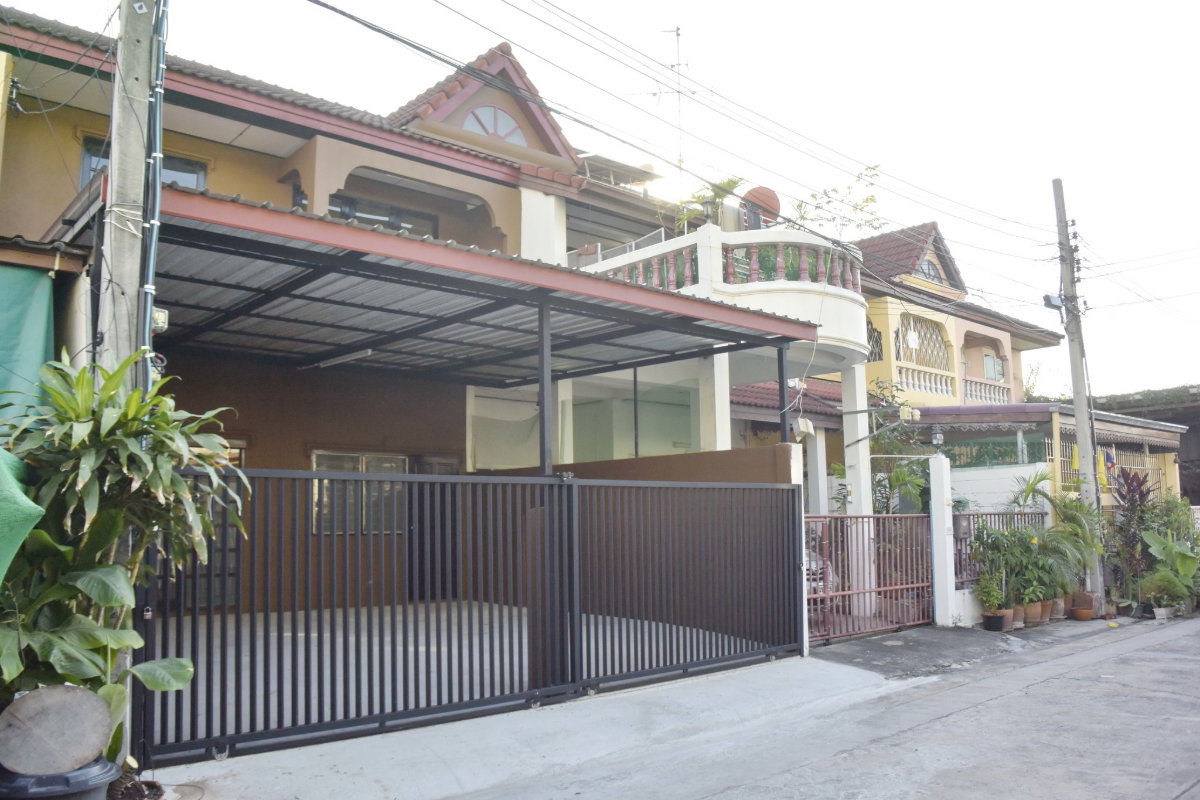 รูป ให้เช่า ทาวน์เฮ้าส์ บ้านเปล่า ปรับปรุงใหม่ ใกล้ สถานี MRT ไทรม้า - รูปที่ 8/9
