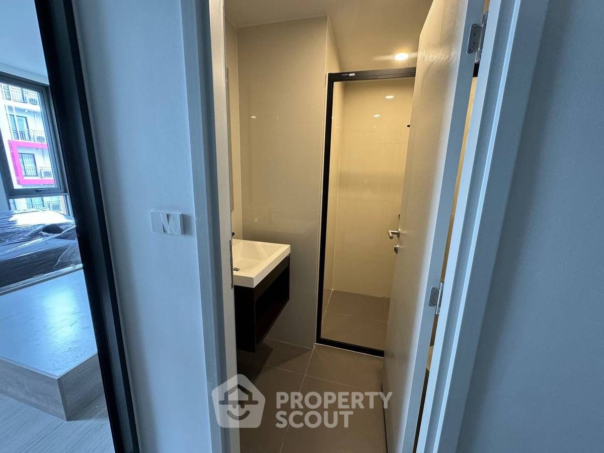 picture Studio Condo at QUINTARA MHyGEN RATCHADA - HUAI KHWANG near MRT Huai Khwang (ID 3014635) - 3/14