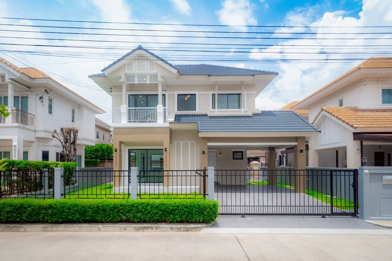 รูป ขายบ้านเดี่ยว : หมู่บ้านเพอร์เฟค เพลส ราชพฤกษ์ (เฟส 1) เนื้อที่ 55.1 ตารางวา 3 ห้องนอน 3 ห้องน้ำ ตกแต่งพร้อมอยู่ - รูปที่ 1/17