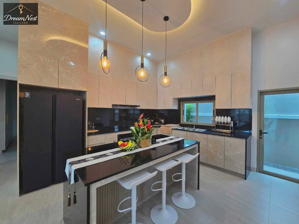 picture Modern luxury pool villas set on generous land plots ranging - 11/20
