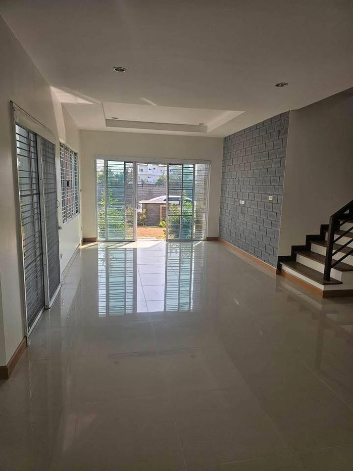 รูป บ้านสวยภายในโครงการ พร้อมระบบรักษาความปลอดภัยตลอด 24 ชั่วโมง ทำเลศรีอรุณพลาซ่า (กาดศรีอรุณ) #CSP100906 - รูปที่ 3/9