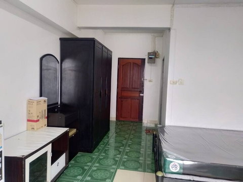 Four Street Condo for rent Condominium fee included near BTS