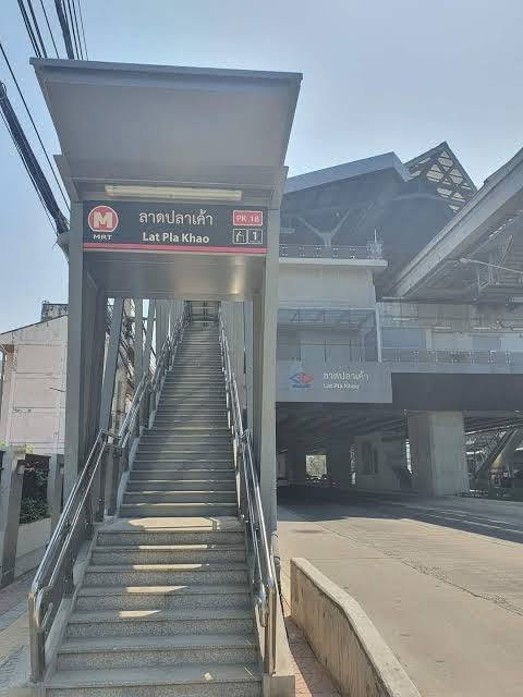 รูป 🦋RB25107 ให้เช่าถูกมาก📢ลุมพินี คอนโดทาวน์ รามอินทรา - ลาดปลาเค้า👉แอดไลน์ @714txlxc( มี @ ด้วย) แอดมินตอบไว - รูปที่ 4/9