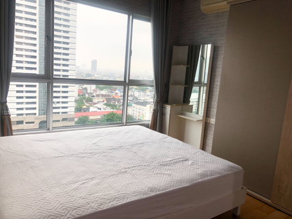 รูปภาพ High floor nice view Life Sathorn for rent