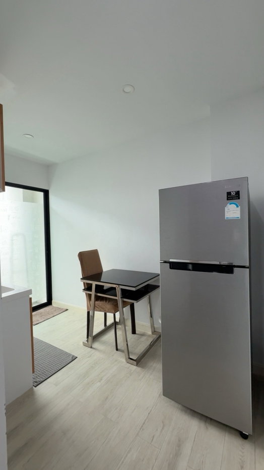 รูป ปล่อยเช่าห้องครับ วี คอนโด ศาลายา (V Condo Salaya) ตึก V7  ชั้น 7  ห้องมุม พร้อมหน้าต่างห้องนั่งเล่น รับแสงธรรมชาติ  - รูปที่ 18/25