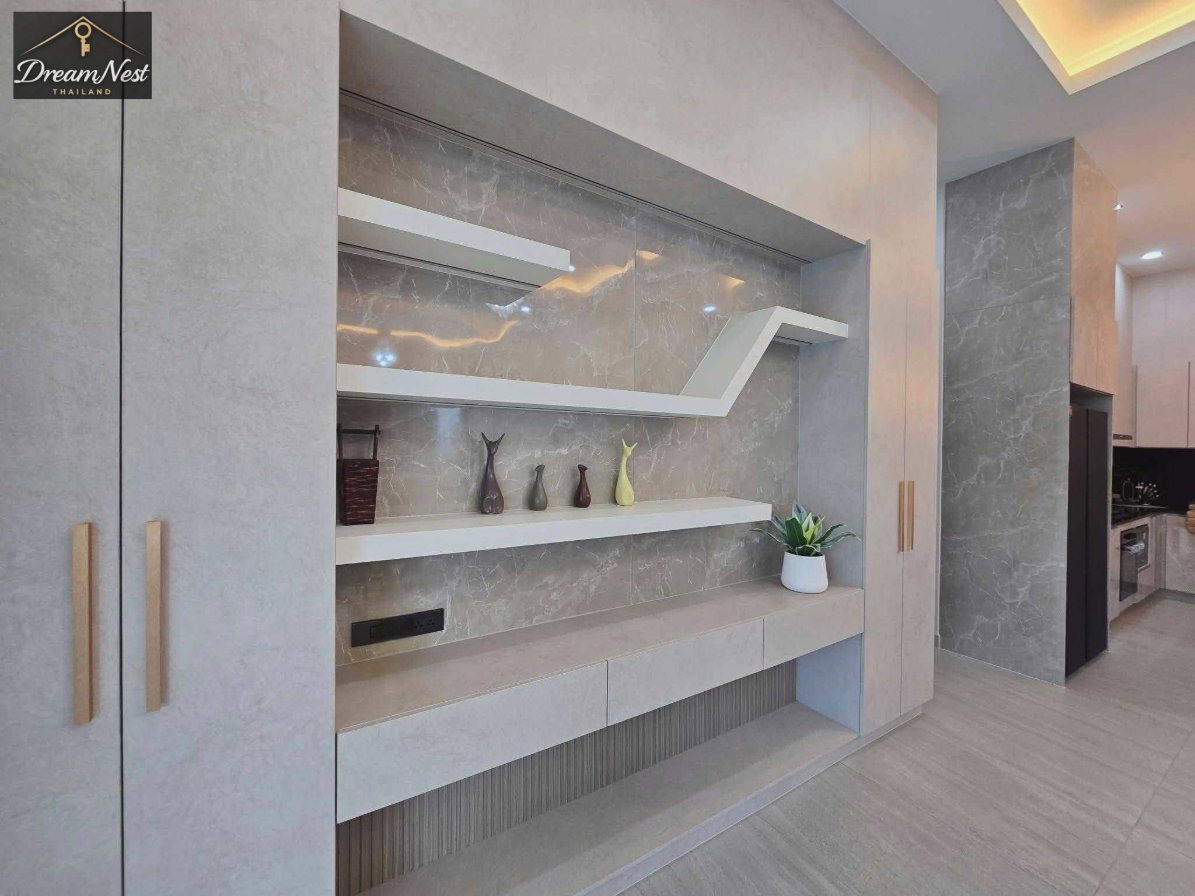 picture Modern luxury pool villas set on generous land plots ranging - 2/20