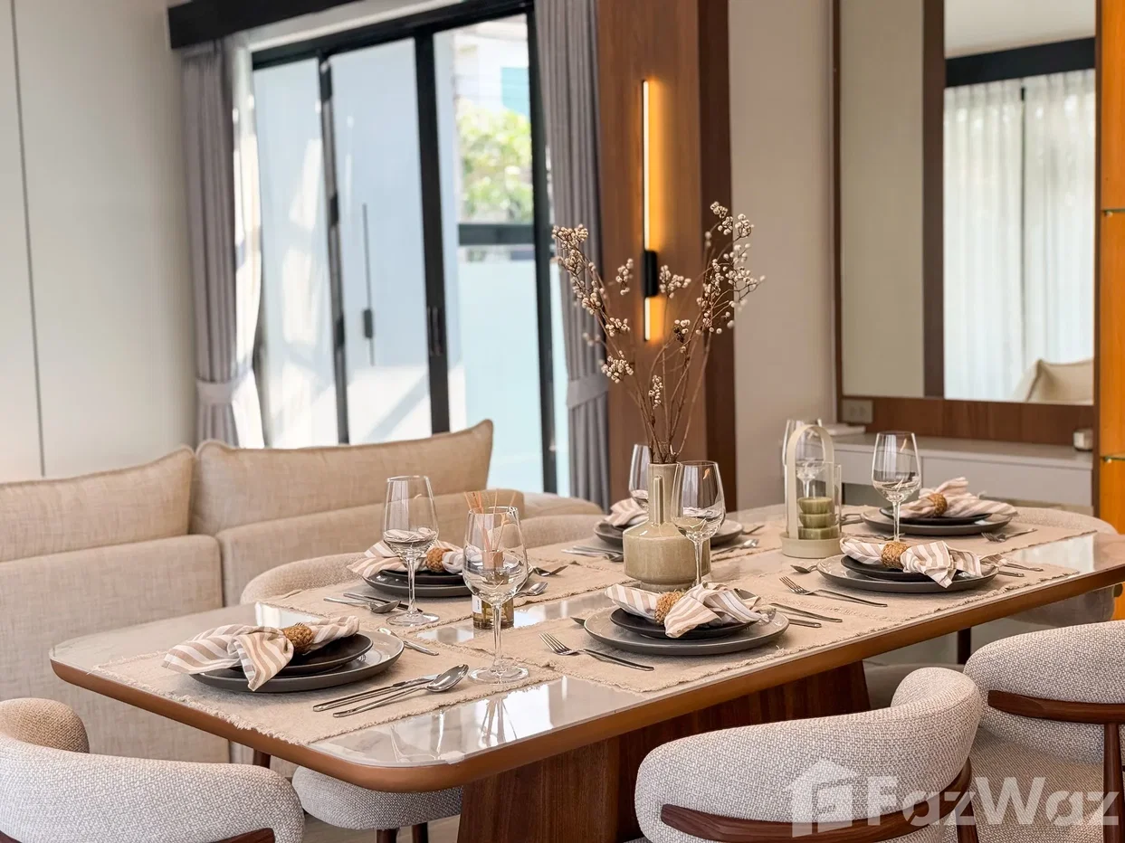 รูป A fully renovated, modern-style corner twin villa with pool 6484215 - รูปที่ 29/30
