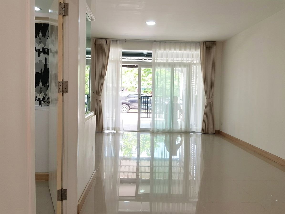 รูป 🏡🎈ขายทาวน์โฮม Casa City Bangna บางนา กม.7 4 นอน 3 น้ำ  ซอยราชวินิตบางแก้ว ทำเลดี ใกล้เมกา บางนา 🤗หน้าบ้านไม่ชนกับใคร - รูปที่ 5/17