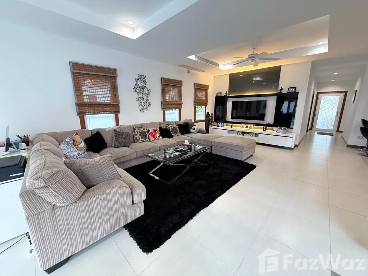 picture 3 bed 4.5 bath Villa at Orchid Palm Homes 6 6481899 - 8/28