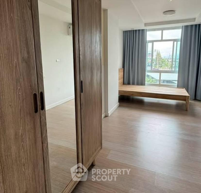 picture 3-BR Condo at V Residence in Nong Pa Khrang (ID 3017660) - 5/5