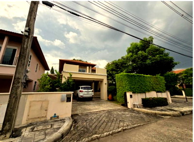 Houses for sale Bangkok : Single house for sale near Airport, Grand Canal Don Mueang . 252 sq m usable area, 113 sq wah land plot. Ready to move in.