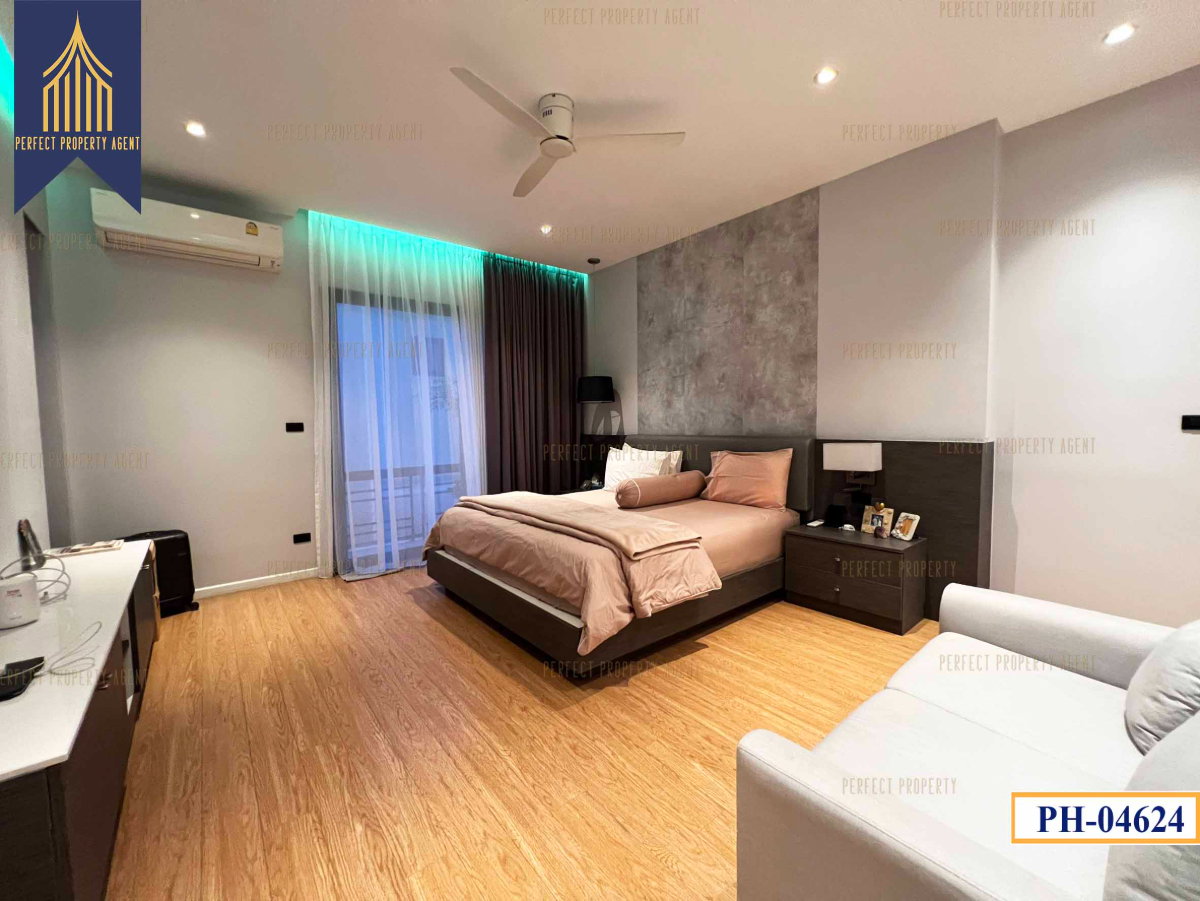รูป ขายบ้าน 2 หลัง บนเนื้อที่ 200 วา พัฒนาการ 58 ศรีนครินทร์ สระว่ายน้ำ Fully furnished - รูปที่ 33/60