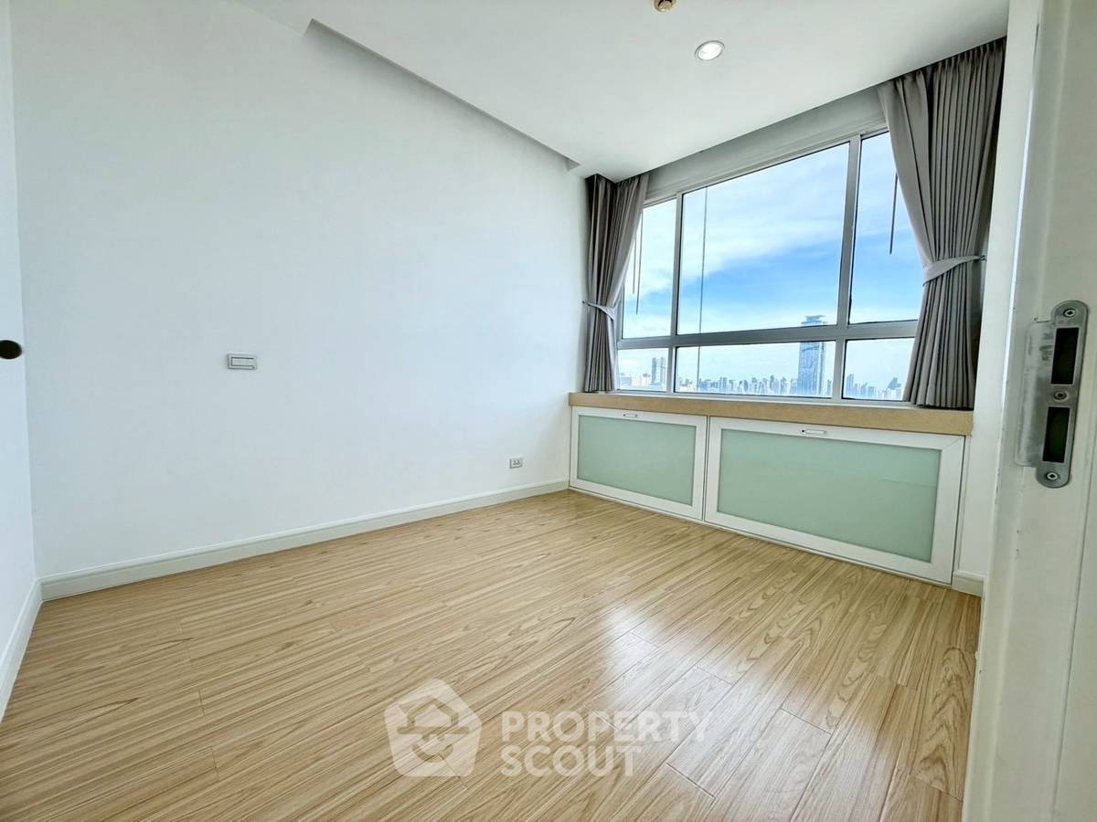picture 2-BR Condo at T.c. Green Rama 9 near MRT Phra Ram 9 (ID 3020376) - 2/10