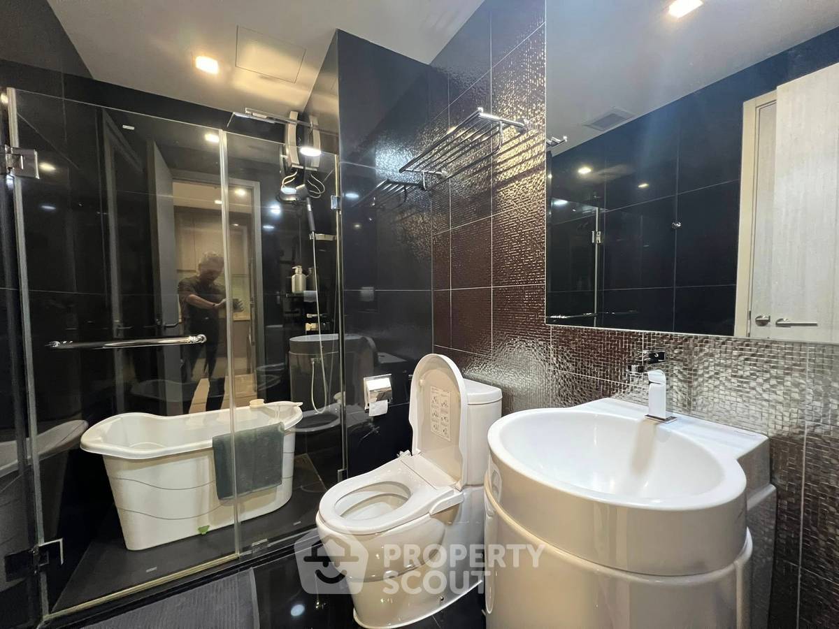 picture 2-BR Condo at Rhythm Sukhumvit 36-38 near BTS Thong Lor (ID 3017382) - 19/31